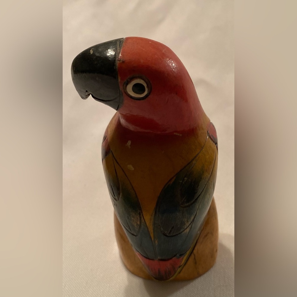 Carved Wood Folk Art Parrot Macaw Statuette Tropical Bird  Folk Art Carving - Picture 7 of 11